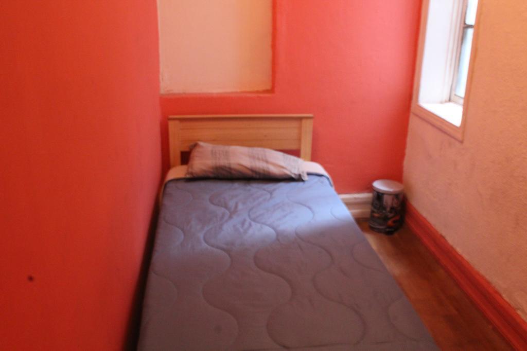 סנטיאגו Hostal Barrio Brasil מראה חיצוני תמונה